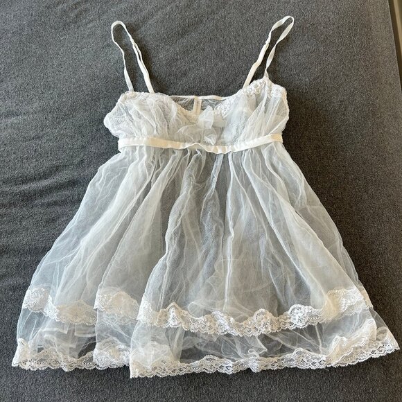 Vintage Victoria's Secret Bridal Lingerie - Picture 1 of 5